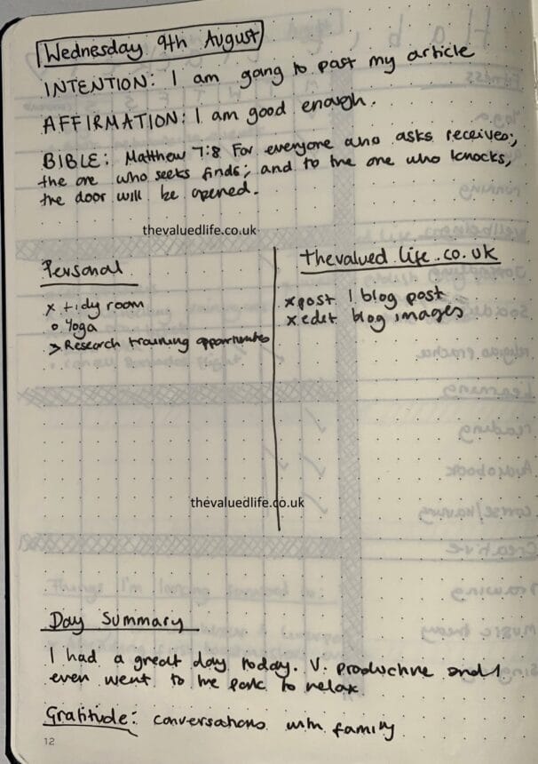 A minimalist bullet journal daily log page showing rapid logging symbols, tasks, and notes with a simple pen on a clean desk.